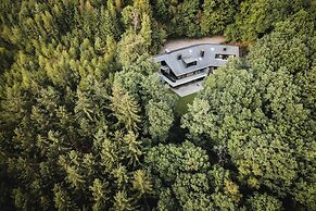 Luxurious Villa in Malmedy With Indoor Pool