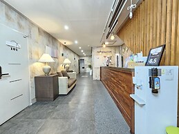 Peanut Hotel