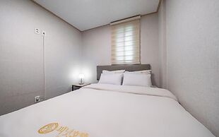 Peanut Hotel