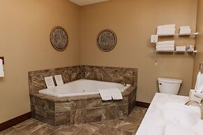 Sojourner's Lodge & Log Cabin Suites