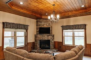 Sojourner's Lodge & Log Cabin Suites