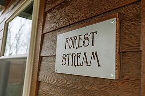 Sojourner's Lodge & Log Cabin Suites