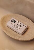 Sojourner's Lodge & Log Cabin Suites