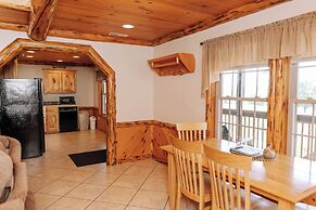 Sojourner's Lodge & Log Cabin Suites