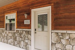 Sojourner's Lodge & Log Cabin Suites