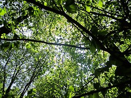 Sojourner's Lodge & Log Cabin Suites