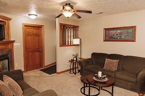 Sojourner's Lodge & Log Cabin Suites