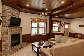 Sojourner's Lodge & Log Cabin Suites