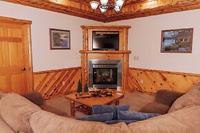 Sojourner's Lodge & Log Cabin Suites
