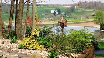 Sojourner's Lodge & Log Cabin Suites