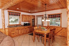 Sojourner's Lodge & Log Cabin Suites