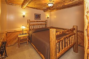 Sojourner's Lodge & Log Cabin Suites