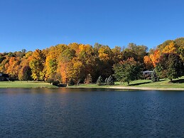 Sojourner's Lodge & Log Cabin Suites