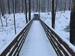 Sojourner's Lodge & Log Cabin Suites