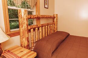 Sojourner's Lodge & Log Cabin Suites