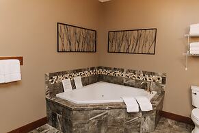 Sojourner's Lodge & Log Cabin Suites