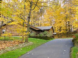 Sojourner's Lodge & Log Cabin Suites