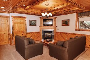 Sojourner's Lodge & Log Cabin Suites
