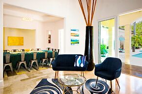 Bel Air Luxury Mansion