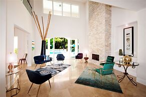 Bel Air Luxury Mansion