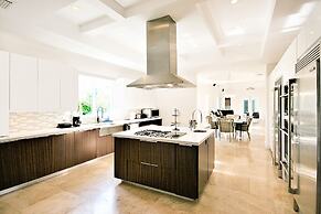 Bel Air Luxury Mansion