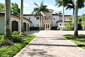 Bel Air Luxury Mansion