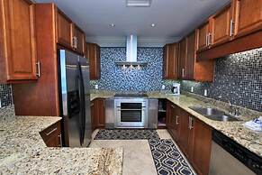 Bel Sole Penthouse 1801