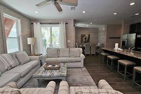 Lil Js Getaway at Romeo Beach #3