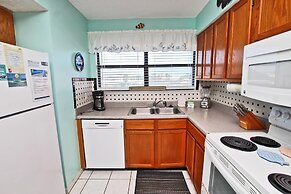 Seascape 102 by Youngs Suncoast