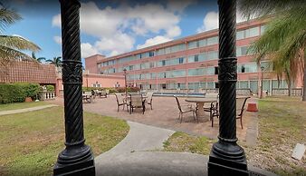 Miami Gardens Inn & Suites