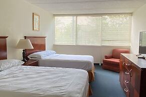 Miami Gardens Inn & Suites