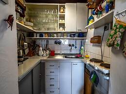 Lovely Apartment in Svinarov Czech Republic near Forest