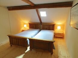 Holiday House Near Forest in Obora