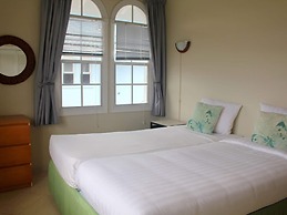 Sea-view Apartment in Mambo Beach Near Seaaquarium