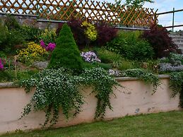 Holiday Home in Petrohrad With Private Pool