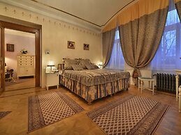 Luxurious Apartment Near River in Cezch Republic