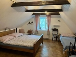 Cozy Holiday Home in Knezice
