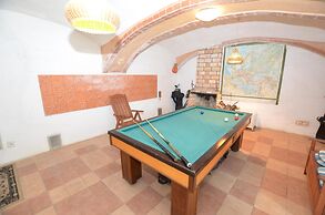Townhouse in Bechyne With Private Pool