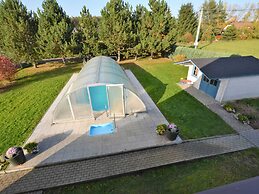 Spacious Villa With Swimming Pool