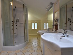 Spacious Holiday Home in Zlata Olesnice