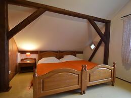 Spacious Holiday Home in Zlata Olesnice