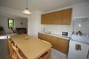 Mansion in Starkov With Shared Pool