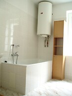Mansion in Starkov With Shared Pool