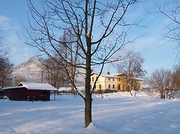 Authentic Farmhouse in Bozanov With Private Garden