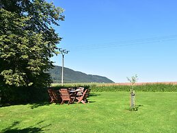 Authentic Farmhouse in Bozanov With Private Garden