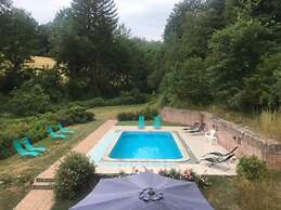 Modern Holiday Home in Vidochov With Swimming Pool