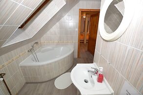 Elite Cottage in Turnov near Ski Area