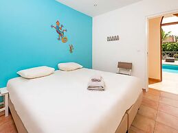 Villa in Jan Thiel With Pool