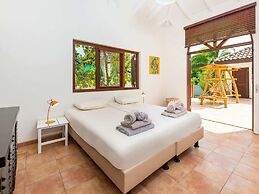 Villa in Jan Thiel With Pool