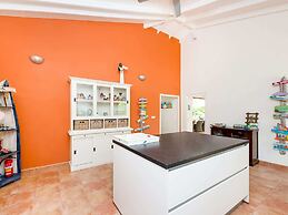 Villa in Jan Thiel With Pool